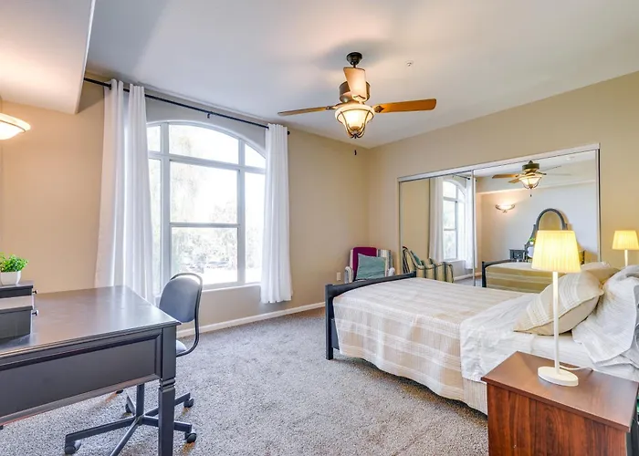 Holiday home 1 Mi To Park: Well-equipped Condo! Tempe