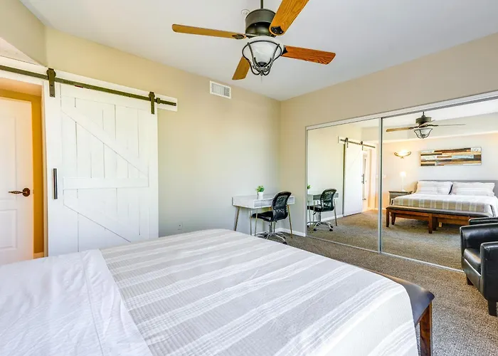 1 Mi To Park: Well-equipped Condo! Holiday home *